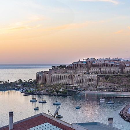 Mogan luxury apartment, sea views, jacuzzi&sauna. Bagian luar foto