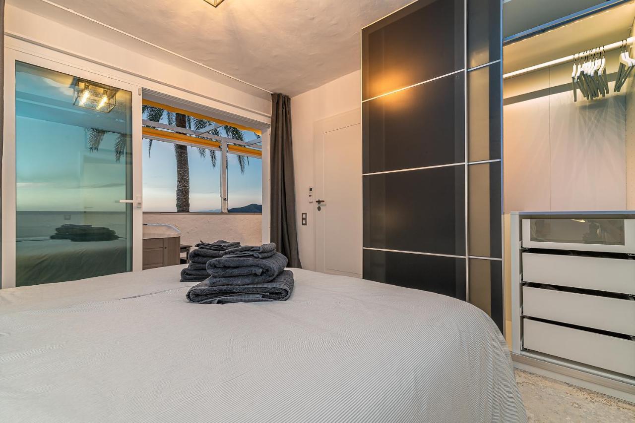 Mogan luxury apartment, sea views, jacuzzi&sauna. Bagian luar foto