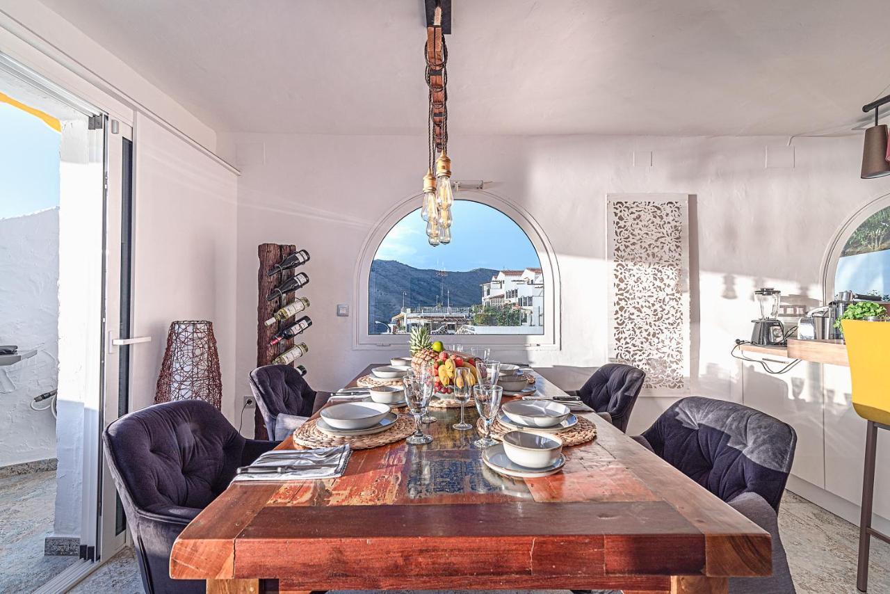 Mogan luxury apartment, sea views, jacuzzi&sauna. Bagian luar foto